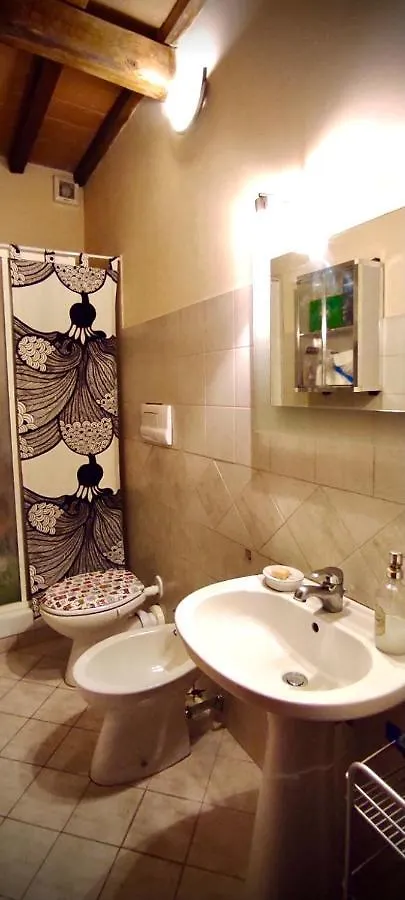 Borri Apartment, Trilocale Access. Con Posto Auto Ponsacco 0*,  Olaszország